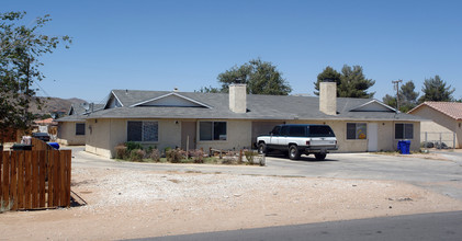 20204 Rimrock Rd in Apple Valley, CA - Building Photo - Building Photo