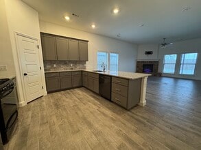 424 NW 59th Ave in Bentonville, AR - Building Photo - Building Photo