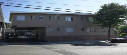 7878 Macarthur Blvd in Oakland, CA - Building Photo - Building Photo