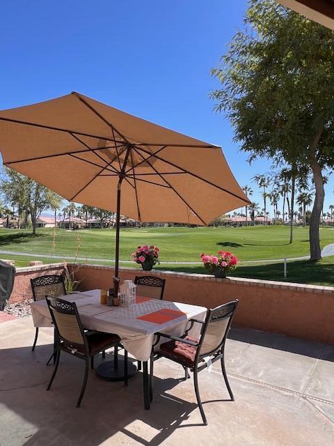42596 Virginia Ave in Palm Desert, CA - Building Photo
