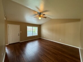 2630 W C St in Russellville, AR - Building Photo - Building Photo