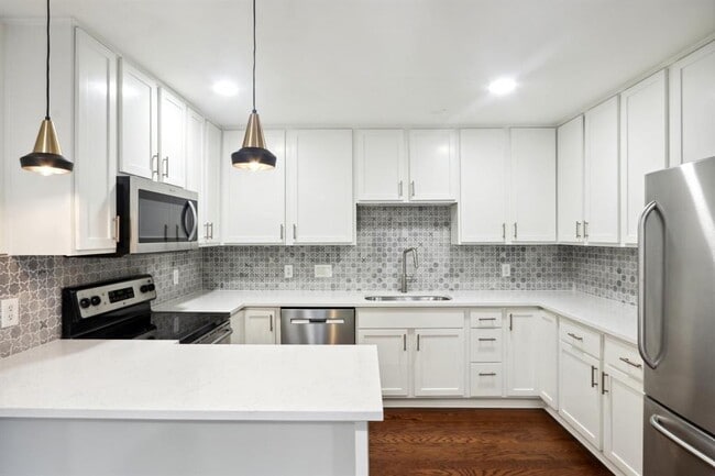 property at 2500 Steck Ave