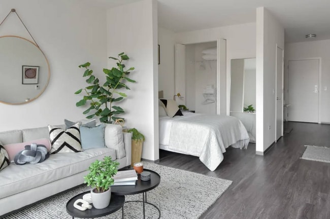 property at 2360 N California Ave