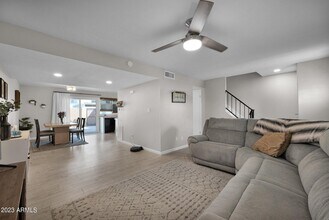 1077 E Fremont Dr in Tempe, AZ - Building Photo - Building Photo