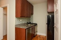 2911 N Mildred Ave, Unit R2 in Chicago, IL - Building Photo - Building Photo