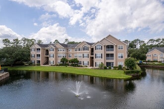 Grand Reserve Condominiums in Jacksonville, FL - Building Photo - Building Photo