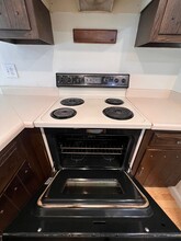 7244 Windmill Dr in Reno, NV - Building Photo - Building Photo