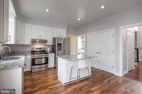 42990 Bluengrey Ct, Unit 1B in Ashburn, VA - Building Photo - Building Photo