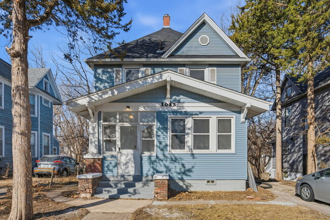 property at 1032 Kirkwood Blvd