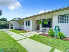 2825 NE 22nd St in Fort Lauderdale, FL - Building Photo - Building Photo