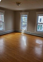 313 Amherst St in Manchester, NH - Building Photo - Interior Photo