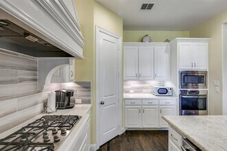 1121 Lone Ivory Trail in Arlington, TX - Building Photo - Building Photo