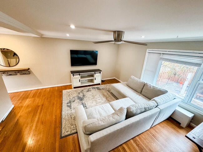 2963 Sycamore St in Alexandria, VA - Building Photo - Building Photo