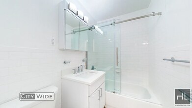 EAST 63 STREET in New York, NY - Building Photo - Building Photo