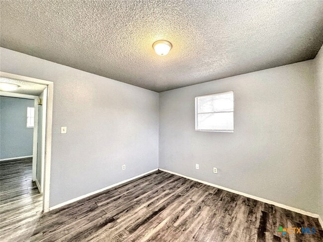 property at 712 Martindale Rd