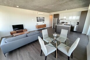 11201 Boul Cavendish in Montréal, QC - Building Photo