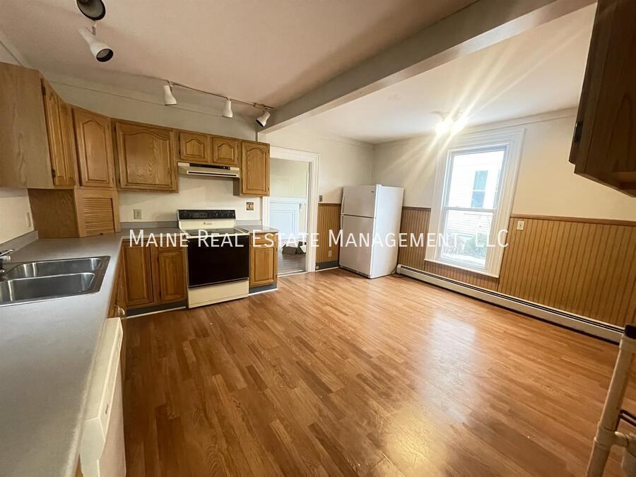 59 Elm St in Bangor, ME - Building Photo