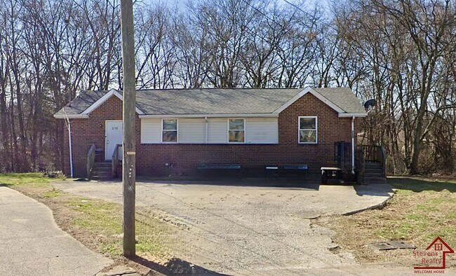 308 Hawk View Ct