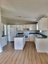 1050 Isenhour Ct in Maiden, NC - Building Photo - Building Photo