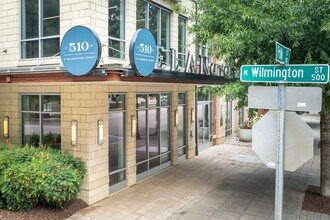 Elan City Center in Raleigh, NC - Foto de edificio - Building Photo