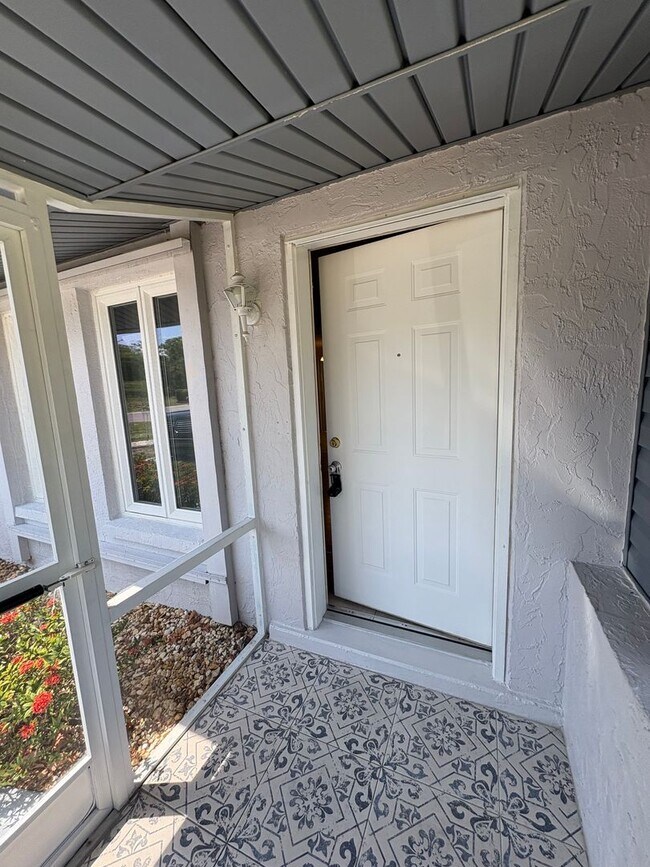 22380 Nyack Ave in Port Charlotte, FL - Building Photo - Building Photo