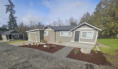 2016 Point Fosdick Dr in Gig Harbor, WA - Building Photo - Building Photo