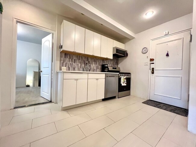 73-3 Bell Blvd in Queens, NY - Building Photo - Building Photo