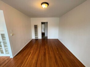 475-479 S Evergreen Dr in Ventura, CA - Building Photo - Building Photo