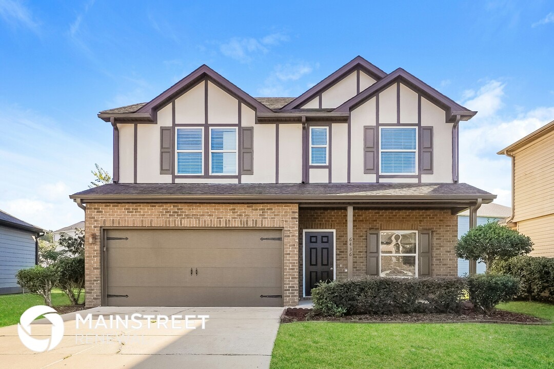 6436 Cheshire Cove Dr in Mc Calla, AL - Foto de edificio