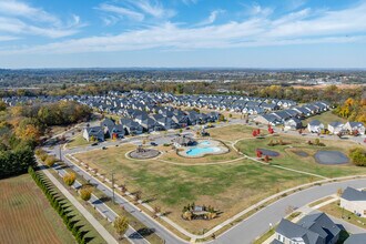 Magnolia Farms Villas in Hermitage, TN - Building Photo - Building Photo