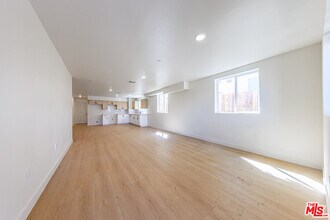 1652 Murchison St in Los Angeles, CA - Building Photo - Building Photo