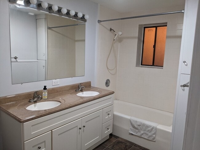 23 Erick Rd in Mansfield, MA - Building Photo - Building Photo
