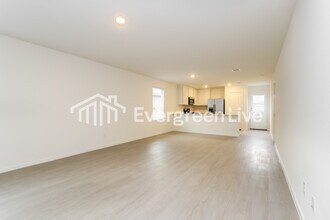 10812 Bird Of Paradise Ln in Houston, TX - Foto de edificio - Building Photo