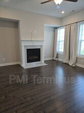 1655 Mountain Top Ln SE in Smyrna, GA - Building Photo - Building Photo