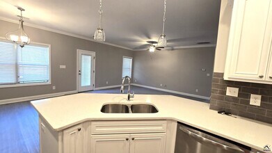 205 Laurel Springs Dr in Macon, GA - Building Photo - Building Photo