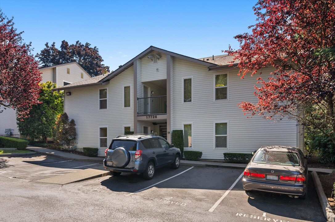 Stoneridge Apartments in Shoreline, WA - Building Photo