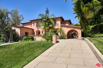 519 Alta Dr in Beverly Hills, CA - Building Photo - Building Photo