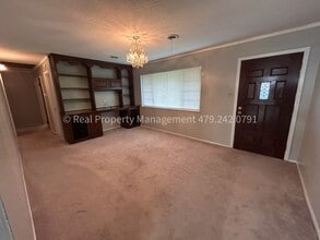 1310 Houston St in Fort Smith, AR - Building Photo - Building Photo