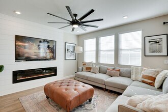 2405 Fasano St in Henderson, NV - Building Photo - Building Photo