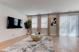 8580 Luse St in Las Vegas, NV - Building Photo - Building Photo