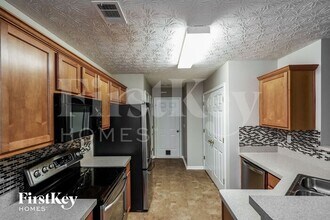 516 Stonecrest Pl in Loganville, GA - Foto de edificio - Building Photo