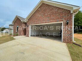 15597 Crimson Rdg Cir in Brookwood, AL - Building Photo