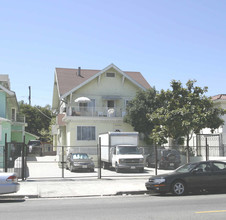 806 S Kenmore Ave in Los Angeles, CA - Building Photo - Building Photo