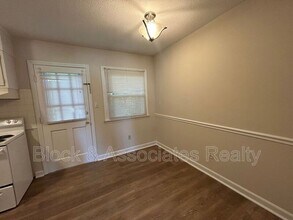 522 S Cherry St in Kernersville, NC - Building Photo - Building Photo