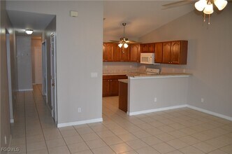 2304 NE 8th Pl in Cape Coral, FL - Building Photo - Building Photo