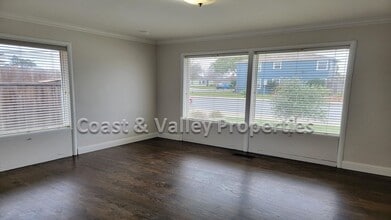 10 Talbot St in Salinas, CA - Building Photo - Building Photo