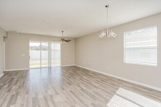 1309 Oak Pond St in Ruskin, FL - Building Photo - Building Photo