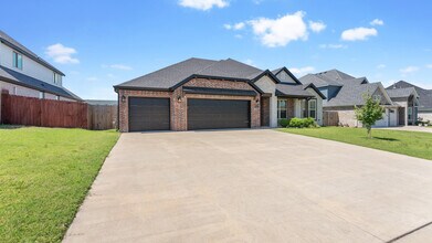 4103 SW Wheatgrass Blvd in Bentonville, AR - Building Photo - Building Photo