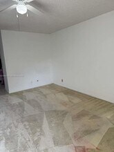 2840 Taylor St in Hollywood, FL - Building Photo - Building Photo