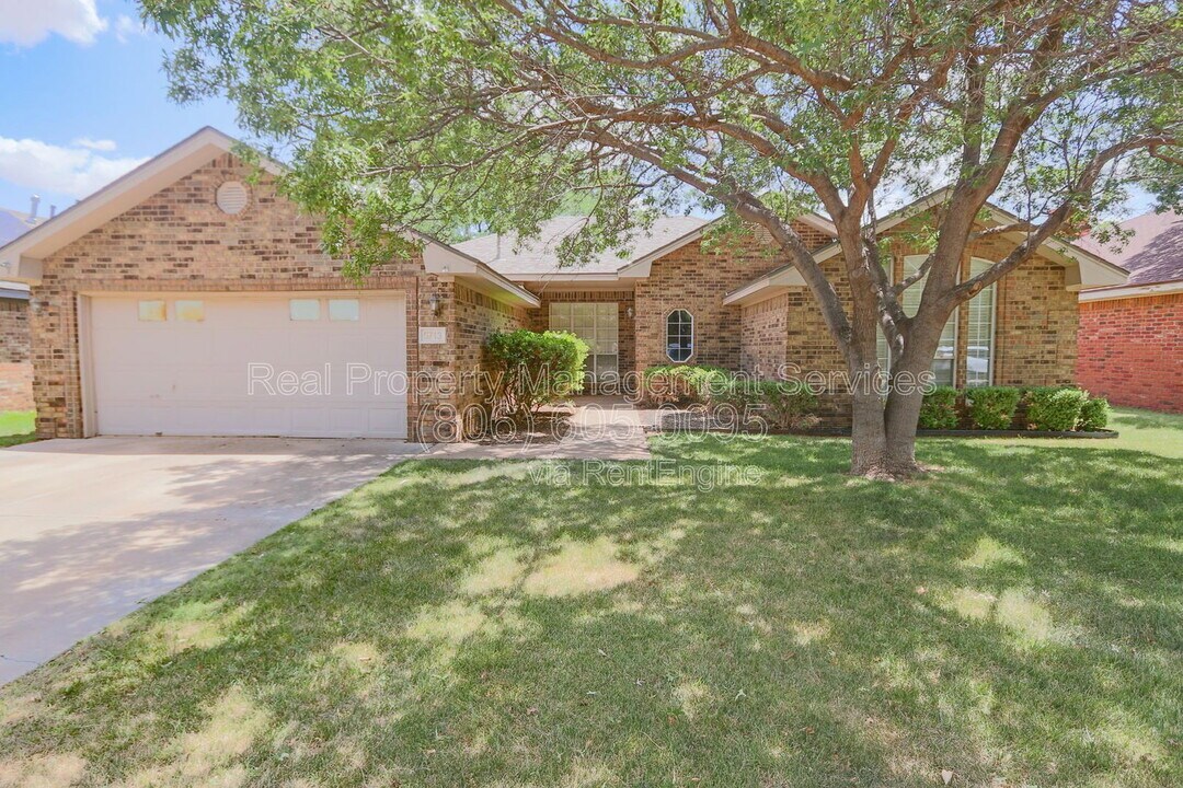 5713 85th St in Lubbock, TX - Building Photo